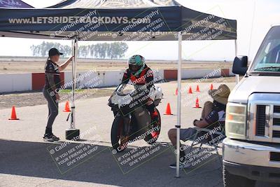 media/Nov-03-2025-Lets Ride (Mon) [[4d74c1c4d3]]/C Group/Grid/